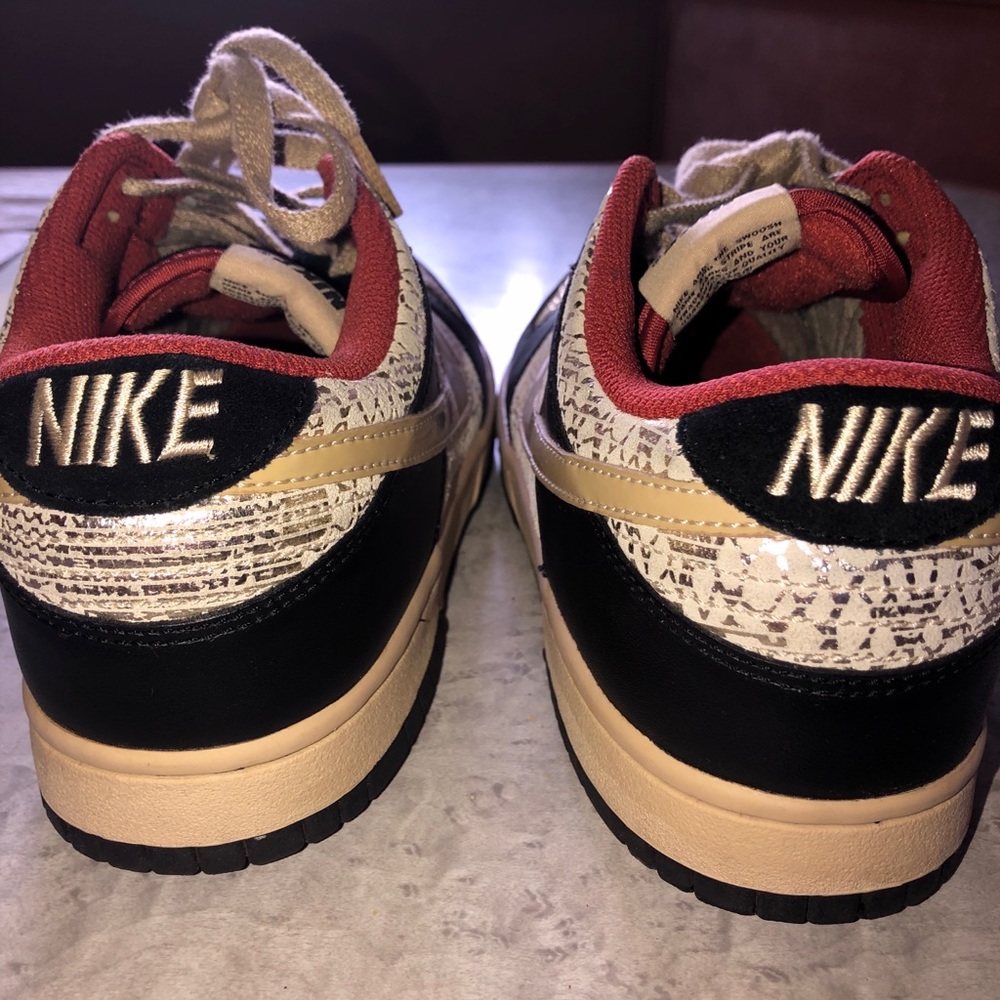 Vintage NIKE shoes - Picture 3 of 4